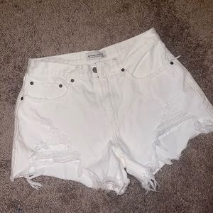 Abercrombie Mid Rise Boyfriend Shorts
